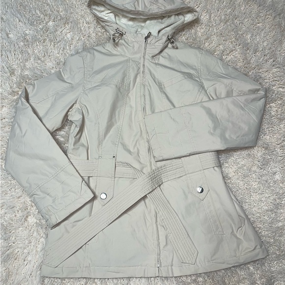 Weather Tamer Jackets & Blazers - Weather tamer cream hooded jacket